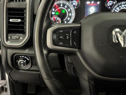 2023 RAM 2500 Tradesman Crew Cab 4x4 6'4' Box