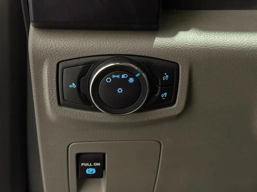 Oxford White 2019 Ford F-150 XL