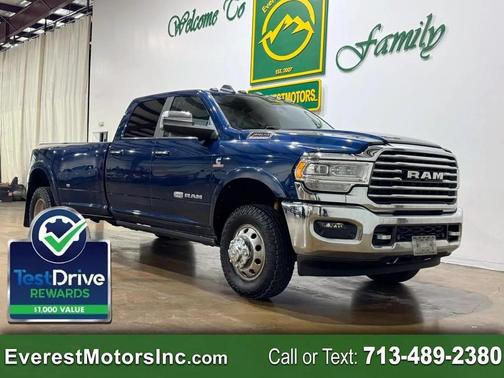 Patriot Blue Pearlcoat 2019 RAM 3500 Longhorn