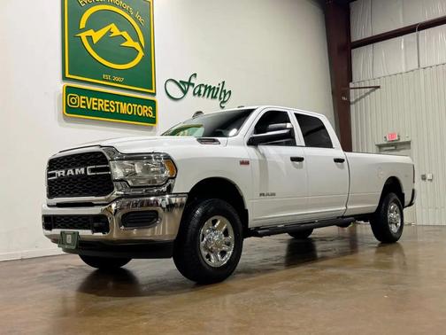 2021 RAM 2500 Tradesman Crew Cab 4x4 8' Box