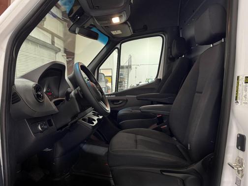 2021 Mercedes-Benz Sprinter 2500 High Roof