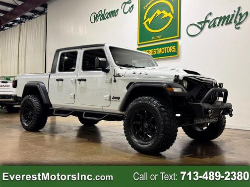 2021 Jeep Gladiator Sport