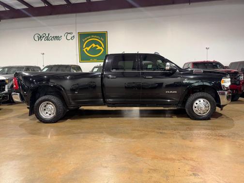 2020 RAM 3500 Laramie Crew Cab 4x4 8' Box