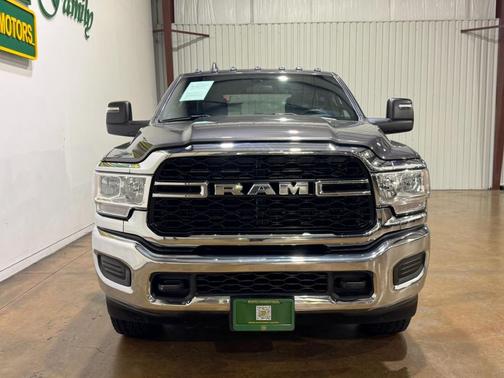 2024 RAM 2500 Tradesman Crew Cab 4x4 8' Box