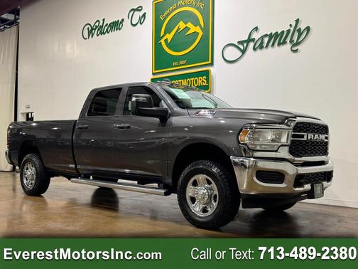 2024 RAM 2500 Tradesman Crew Cab 4x4 8' Box