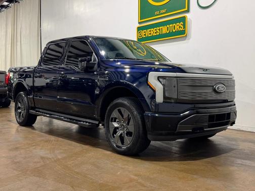 2023 Ford F-150 Lightning LARIAT