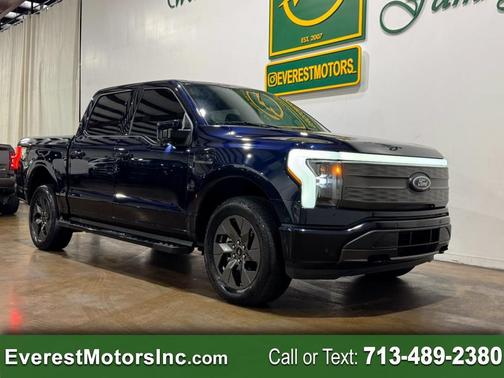 2023 Ford F-150 Lightning LARIAT
