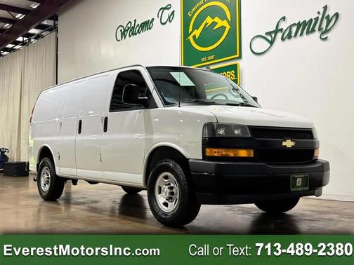 Summit White 2020 Chevrolet Express 2500 LT