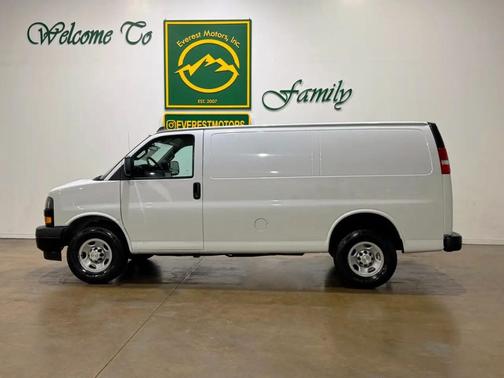 Summit White 2020 Chevrolet Express 2500 LT