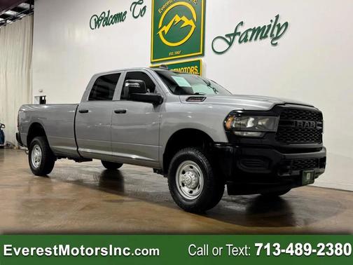 2023 RAM 2500 Tradesman Crew Cab 4x4 8' Box