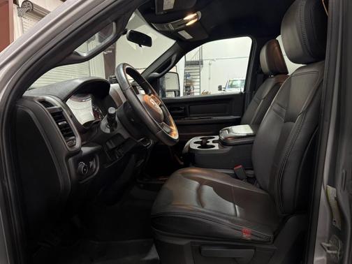 2023 RAM 2500 Tradesman Crew Cab 4x4 8' Box