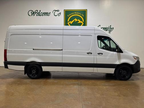 2023 Mercedes-Benz Sprinter 2500 High Roof
