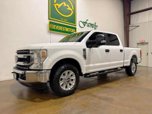 2022 Ford F-250 STX 4X2 CREWCAB  SHORT BED  6.2L V8 GAS 1OWNER