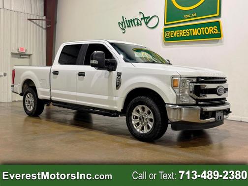 2022 Ford F-250 STX 4X2 CREWCAB  SHORT BED  6.2L V8 GAS 1OWNER