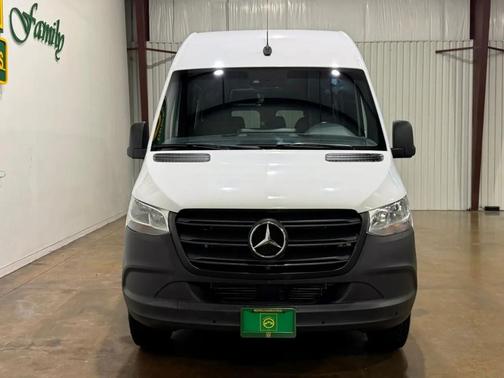2023 Mercedes-Benz Sprinter 2500 Standard Roof
