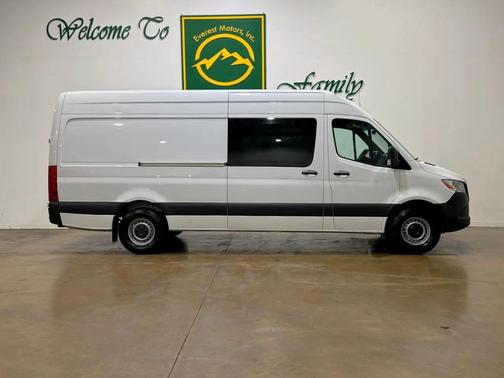 2023 Mercedes-Benz Sprinter 2500 Standard Roof
