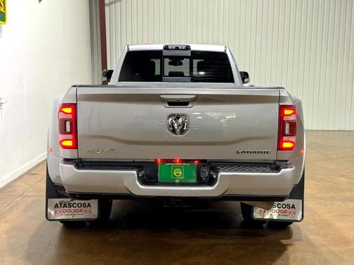 2021 RAM 3500 Laramie Crew Cab 4x4 8' Box