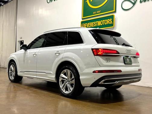 2021 Audi Q7 55 Premium