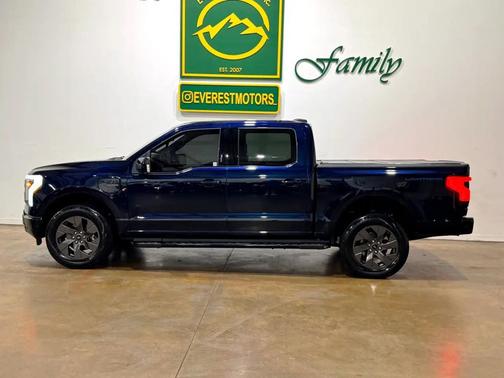 2022 Ford F-150 Lightning LARIAT