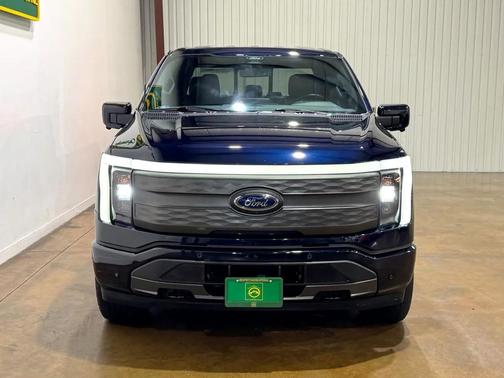 2022 Ford F-150 Lightning LARIAT