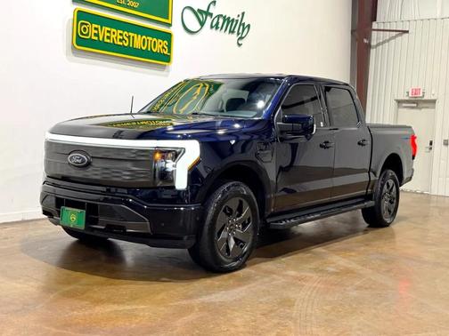 2022 Ford F-150 Lightning LARIAT