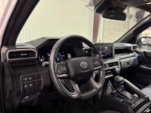 2024 Toyota Tacoma SR