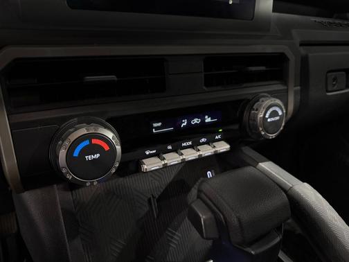 2024 Toyota Tacoma SR