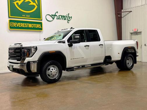 2024 GMC Sierra 3500 Base