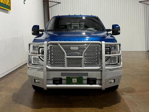 2022 Ford F-350 Lariat