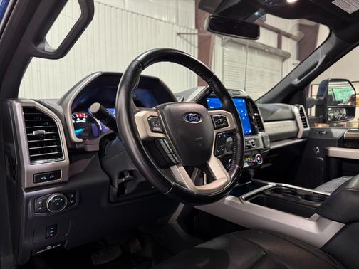 2022 Ford F-350 Lariat