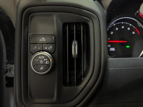 2022 Chevrolet Silverado 2500 Custom