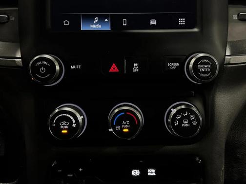 Patriot Blue Pearlcoat 2024 RAM 2500 Tradesman Crew Cab 4x4 6'4' Box