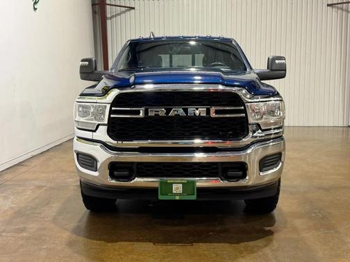 Patriot Blue Pearlcoat 2024 RAM 2500 Tradesman Crew Cab 4x4 6'4' Box
