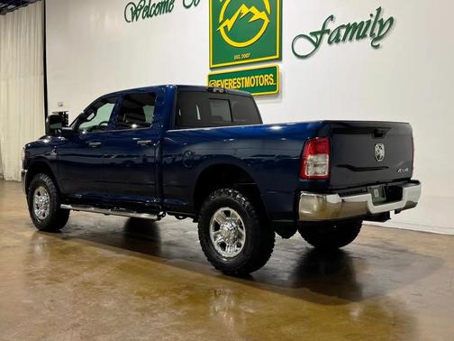 Patriot Blue Pearlcoat 2024 RAM 2500 Tradesman Crew Cab 4x4 6'4' Box