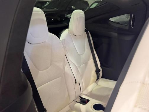 2022 Tesla Model X Dual Motor All-Wheel Drive
