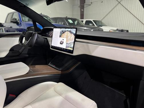 2022 Tesla Model X Dual Motor All-Wheel Drive