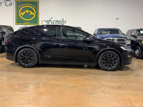 2022 Tesla Model X Dual Motor All-Wheel Drive
