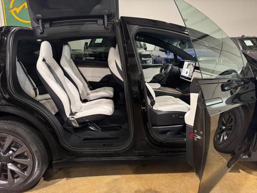 2022 Tesla Model X Dual Motor All-Wheel Drive