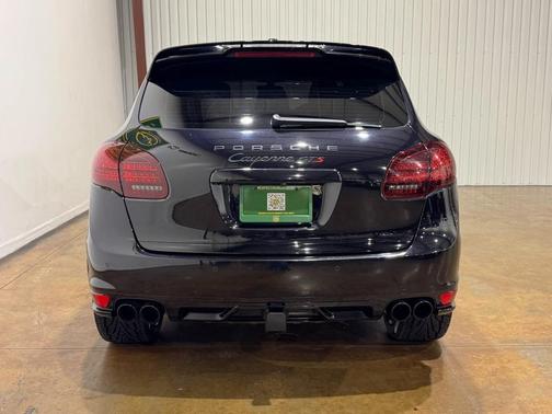 2013 Porsche Cayenne GTS