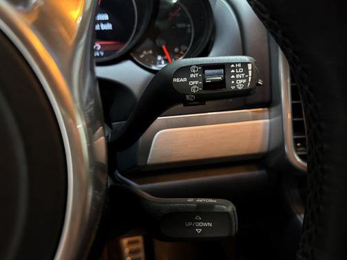 2013 Porsche Cayenne GTS