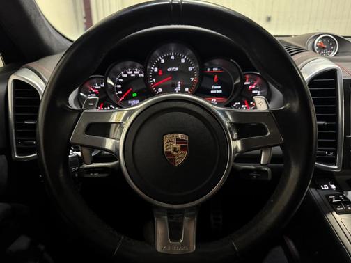 2013 Porsche Cayenne GTS