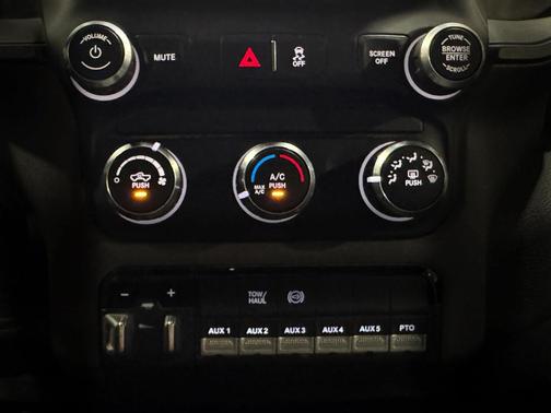 2024 RAM 3500 Tradesman/SLT/Laramie/Limited