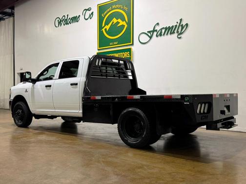2024 RAM 3500 Tradesman/SLT/Laramie/Limited