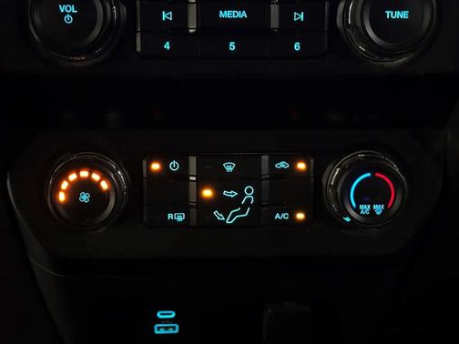 Oxford White 2021 Ford F-250 XL
