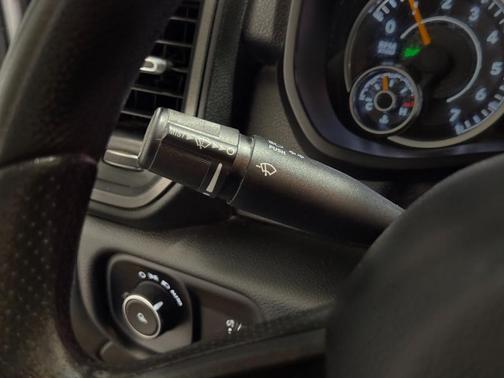 2022 RAM 2500 Tradesman Crew Cab 4x4 8' Box