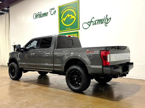 Magnetic Metallic 2019 Ford F-250 Platinum