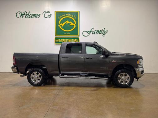 2024 RAM 2500 Big Horn Crew Cab 4x4 6'4' Box