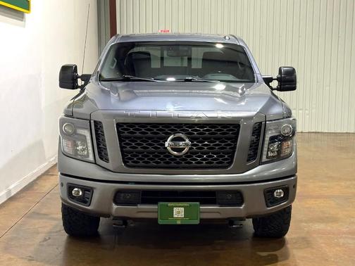2019 Nissan Titan XD SL