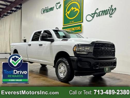 Bright White Clearcoat 2023 RAM 2500 Tradesman Crew Cab 4x4 8' Box