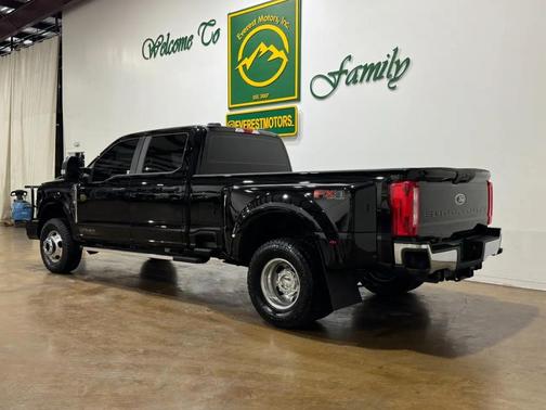 Agate Black Metallic 2024 Ford F-350 XL